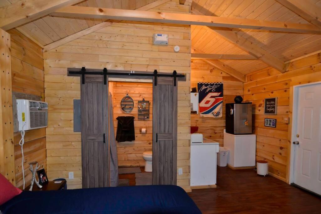 Foxtail Orchards - The Iron Horse Villa Tazewell ภายนอก รูปภาพ